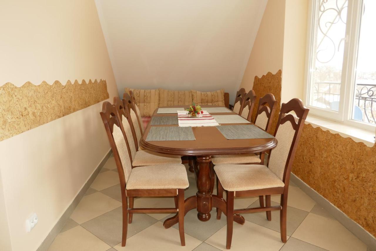 Лелека Guest House Dilyatyn Eksteriør bilde